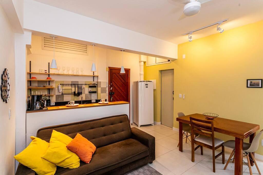 Apartamento Recanto Do Flamengo - Ar, Wi-fi E Varandao! *